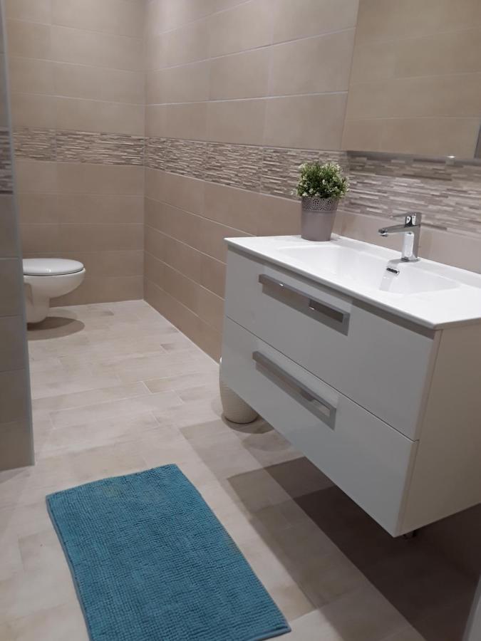 Вілла La Bonbonne En Provence Travaillan Екстер'єр фото