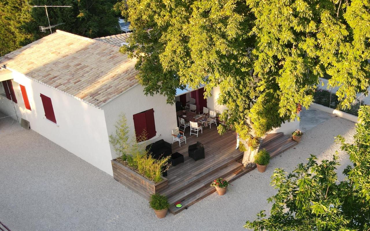 Вілла La Bonbonne En Provence Travaillan Екстер'єр фото